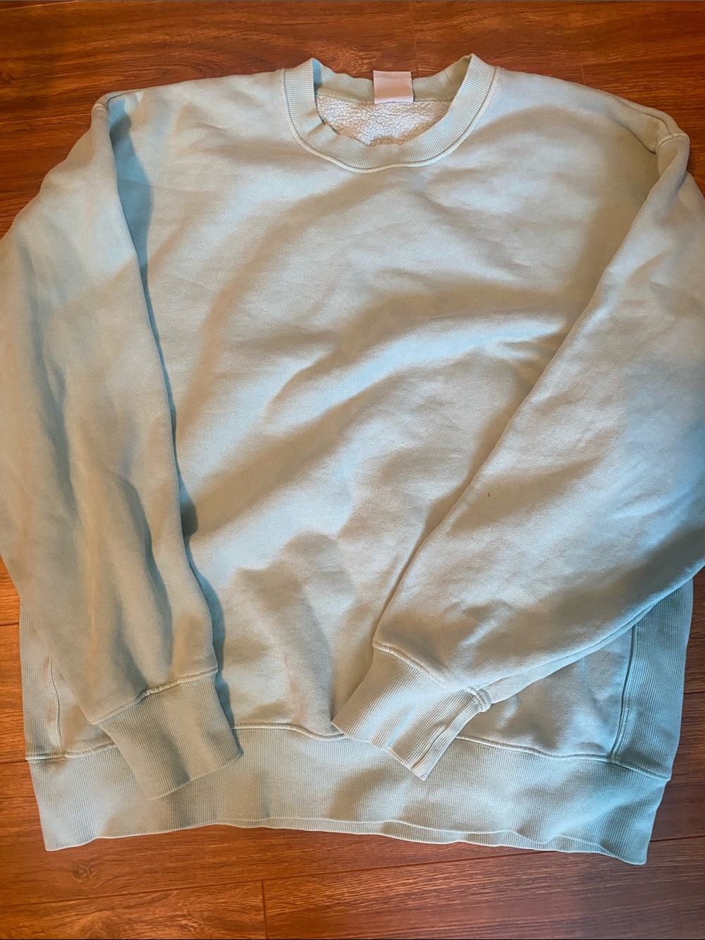 Tna light green sweatshirt